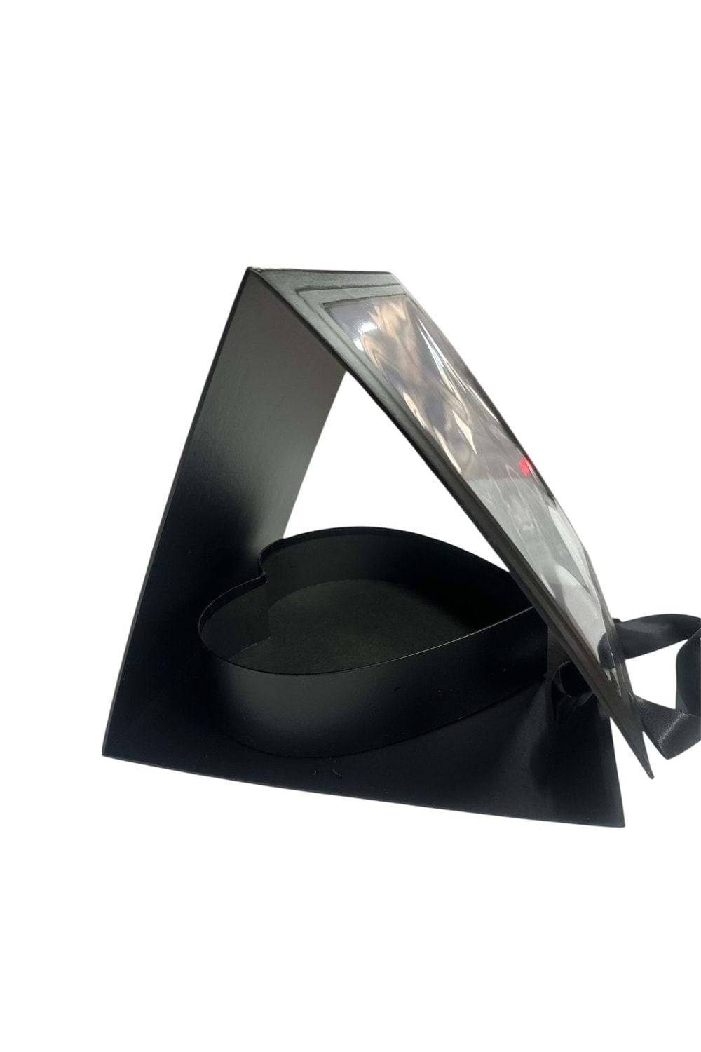 Kutu Kalp Üçgen Pencereli