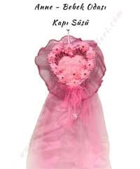 Kalpli Bebek Kapı Süsü Tül - Pembe